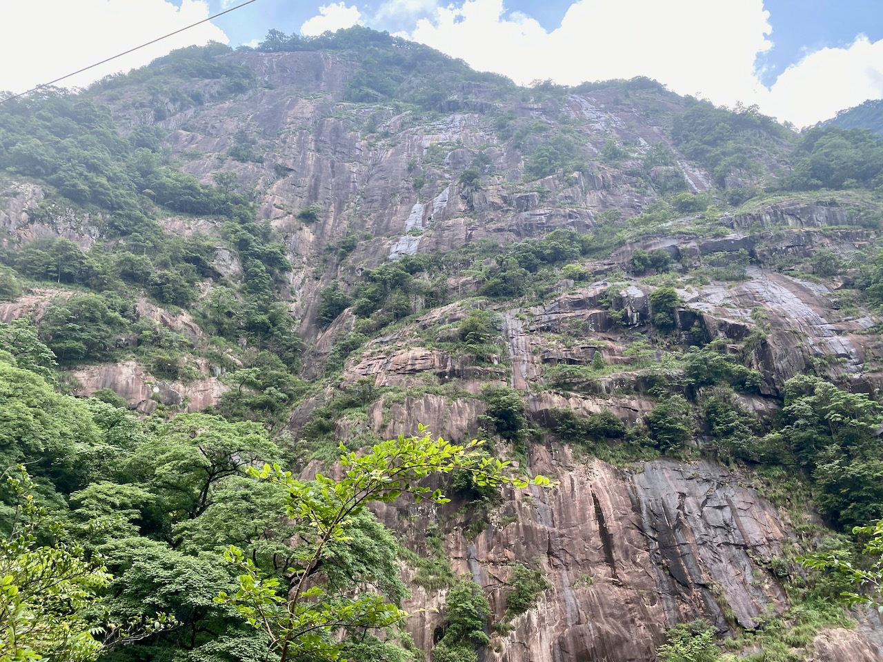 中国东部最美的爬坡线? The Nicest Climb in East China?